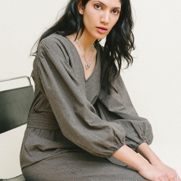 Elegant Brown Jumpsuit - Picture 2 of 8